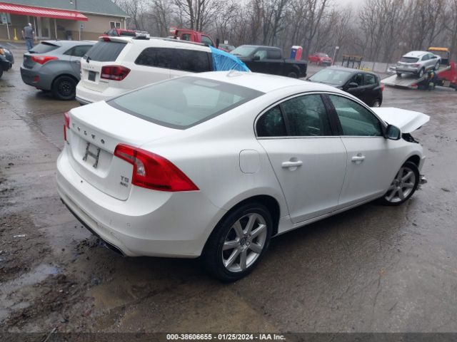 YV1612TK5G2395673 Volvo S60 T5 Premier