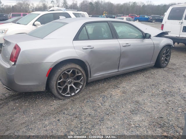 Chrysler 300 Touring 2018 2C3CCAAG3JH191405 Image 4