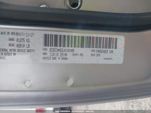 Chrysler 300 Touring 2018 2C3CCAAG3JH191405 Image 9