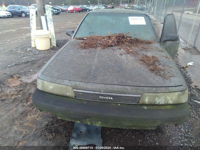 1989 TOYOTA CAMRY DLX VIN: JT2SV21E2K3370232