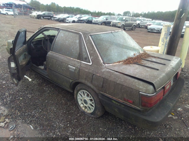 1989 TOYOTA CAMRY DLX VIN: JT2SV21E2K3370232