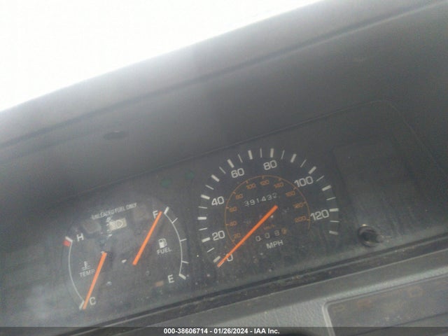 1989 TOYOTA CAMRY DLX VIN: JT2SV21E2K3370232