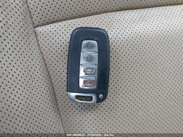 Hyundai Genesis 3.8 2014 KMHGC4DD5EU259802 Image 11