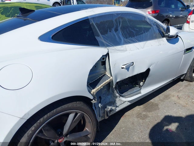 2018 JAGUAR F-TYPE SAJDD1GX2JCK52333 Photo 5