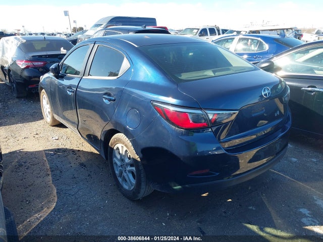 3MYDLBZV1GY113704 Scion p5v