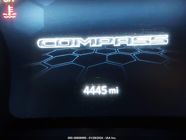 3C4NJDCB8NT159527 Jeep Compass Limited 4x4