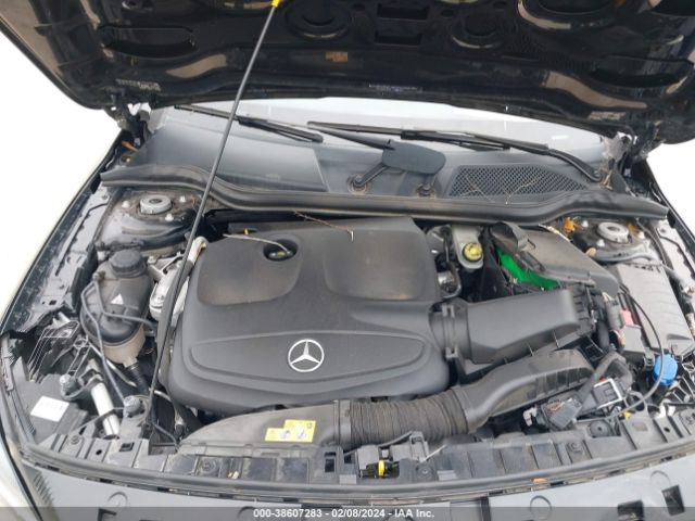 WDCTG4EB4JJ423261 Mercedes-Benz GLA 250
