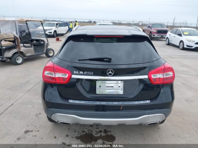 WDCTG4EB4JJ423261 Mercedes-Benz GLA 250