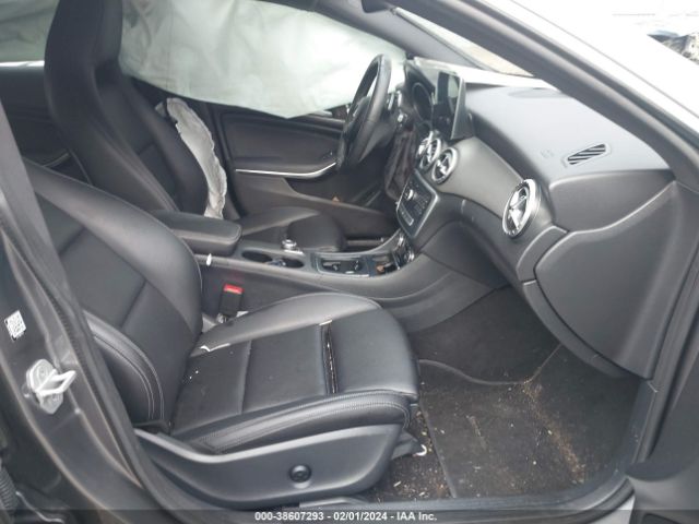 WDDSJ4EB4JN566213 Mercedes-Benz CLA 250