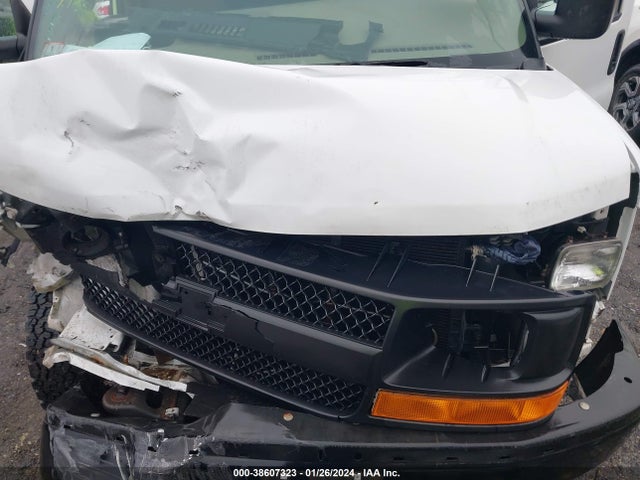Chevrolet Express 2500 Work Van 2014 1GCWGFCA7E1133756 Image 10
