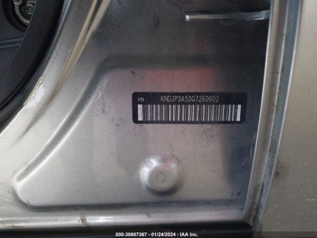 KIA SOUL + 2016 KNDJP3A53G7260602 Image 9
