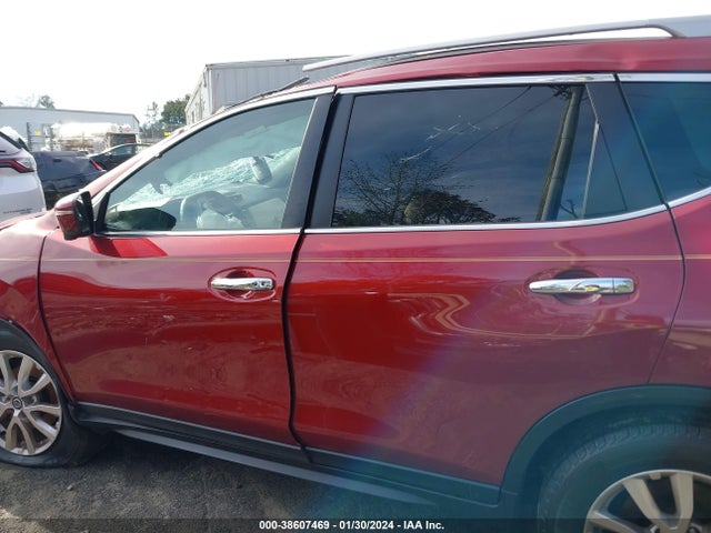 Nissan ROGUE SV 2018 5N1AT2MT5JC808383 Image 14