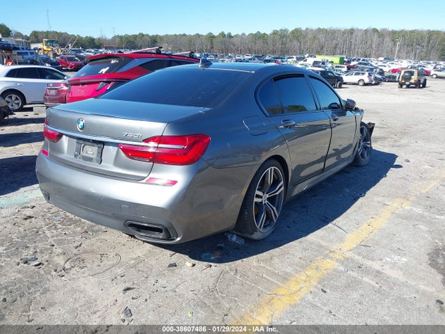 WBA7F0C52KGM25134 BMW 750i