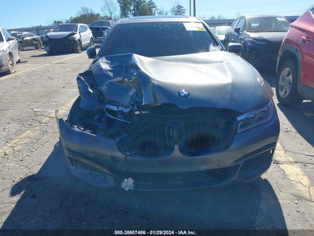 WBA7F0C52KGM25134 BMW 750i