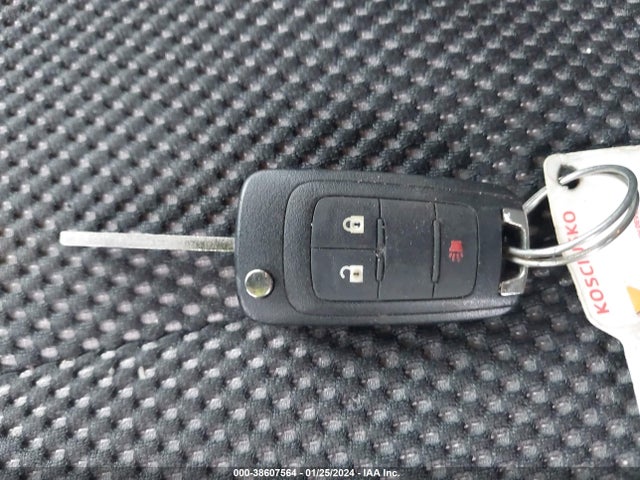 2GNFLFEK4H6205877 Chevrolet EQUINOX LT