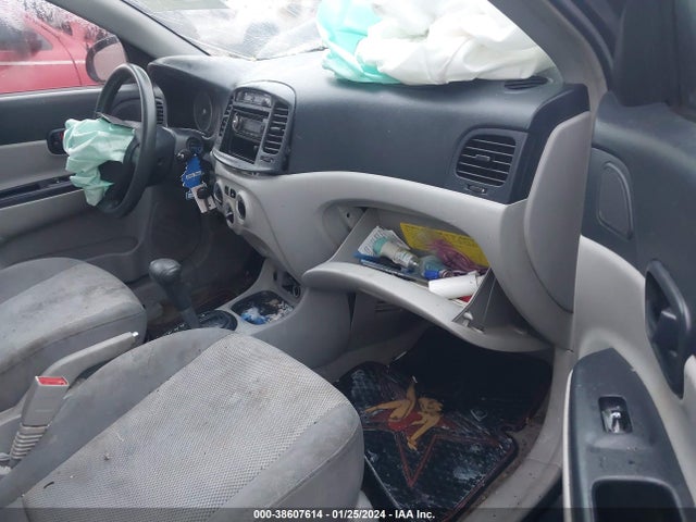 2006 HYUNDAI ACCENT GLS VIN: KMHCN46C06U023122