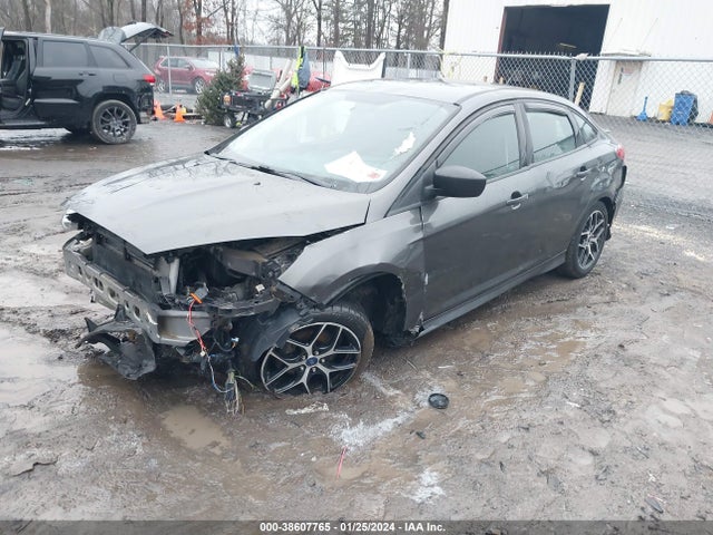 Ford FOCUS SE 2015 1FADP3F28FL303810 Image 2