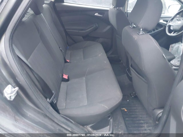 Ford FOCUS SE 2015 1FADP3F28FL303810 Image 8