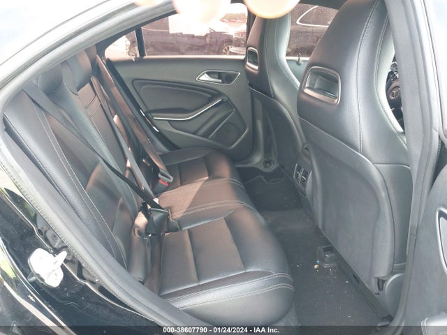 WDDSJ4EB2HN435680 Mercedes-Benz CLA 250