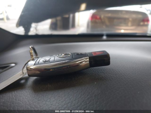 2018 MERCEDES-BENZ GLA WDCTG4GB1JJ406527 Photo 10