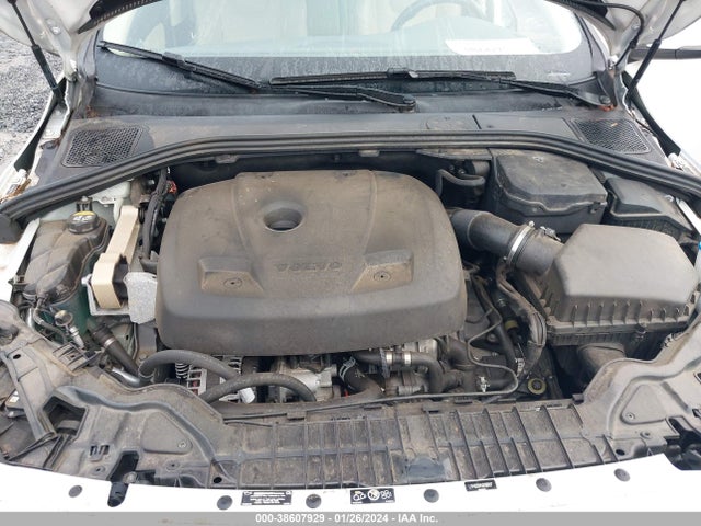 LYV402HM1JB166827 Volvo S60 Inscription T5 Platinum