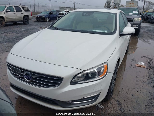 LYV402HM1JB166827 Volvo S60 Inscription T5 Platinum
