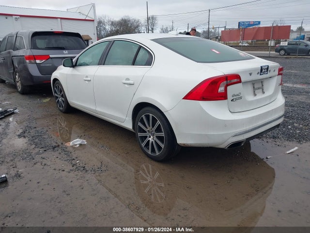 LYV402HM1JB166827 Volvo S60 Inscription T5 Platinum