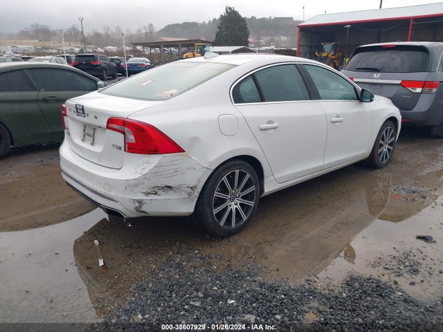 LYV402HM1JB166827 Volvo S60 Inscription T5 Platinum