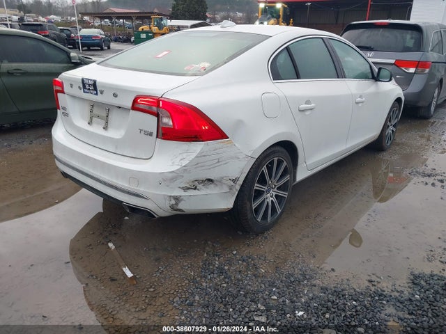 LYV402HM1JB166827 Volvo S60 Inscription T5 Platinum