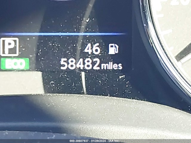2018 NISSAN ROGUE SV VIN: 5N1AT2MV6JC744923