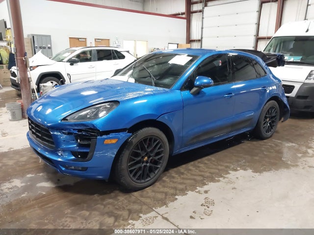 2017 PORSCHE MACAN WP1AG2A50HLB51077 Photo 1
