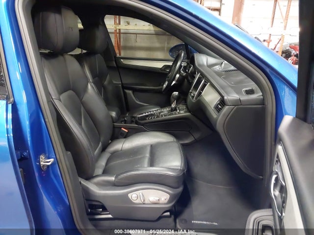 2017 PORSCHE MACAN WP1AG2A50HLB51077 Photo 4
