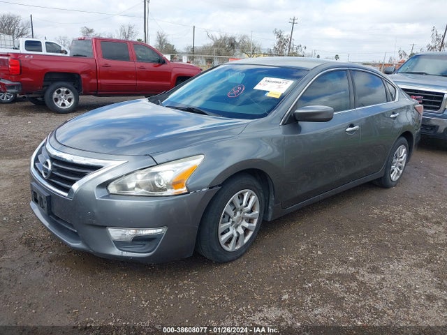 Nissan Altima 2.5 S 2015 1N4AL3AP3FN914222 Image 2
