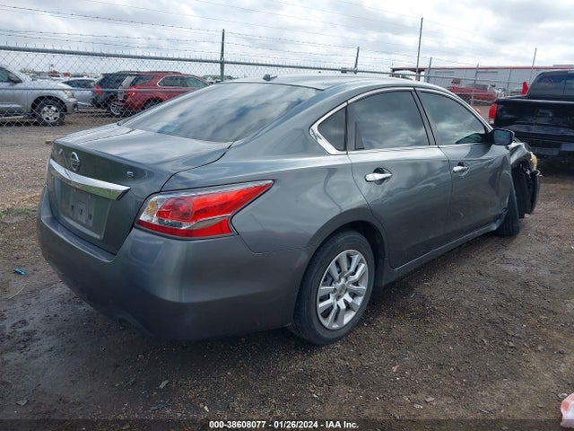 Nissan Altima 2.5 S 2015 1N4AL3AP3FN914222 Image 4