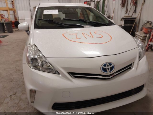 JTDZN3EU3E3360634 Toyota Prius V Three