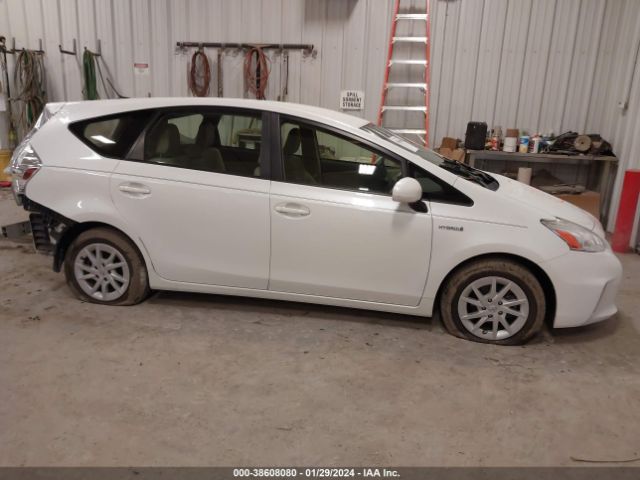 JTDZN3EU3E3360634 Toyota Prius V Three
