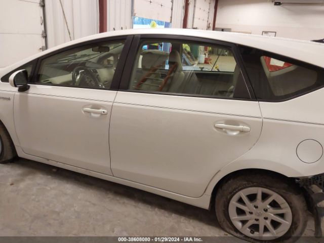 JTDZN3EU3E3360634 Toyota Prius V Three