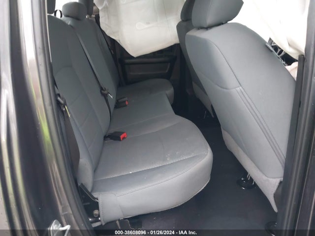 2018 RAM 1500 EXPRESS QUAD CAB 4X4 6'4 BOX VIN: 1C6RR7FT8JS309266