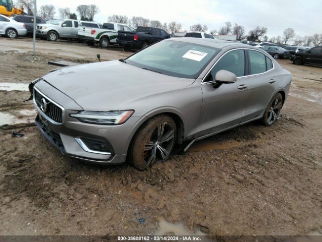 7JRA22TL5KG012138 Volvo S60 T6 Inscription