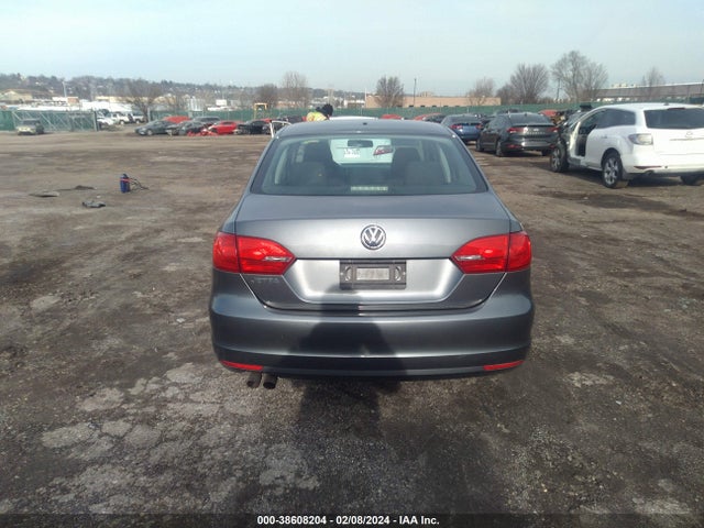 2014 VOLKSWAGEN JETTA 2.0L S VIN: 3VW2K7AJ9EM298441