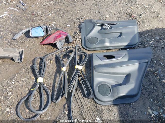 5N1AT2MT1JC829019 Nissan ROGUE SV