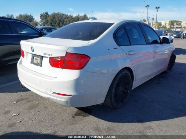 WBA3C1C50EK116129 BMW 328I