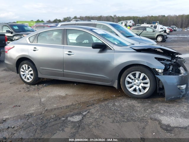 Nissan Altima 2.5 S 2015 1N4AL3AP0FC458790 Image 13