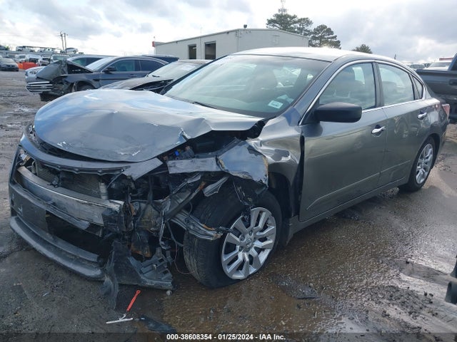 Nissan Altima 2.5 S 2015 1N4AL3AP0FC458790 Image 2
