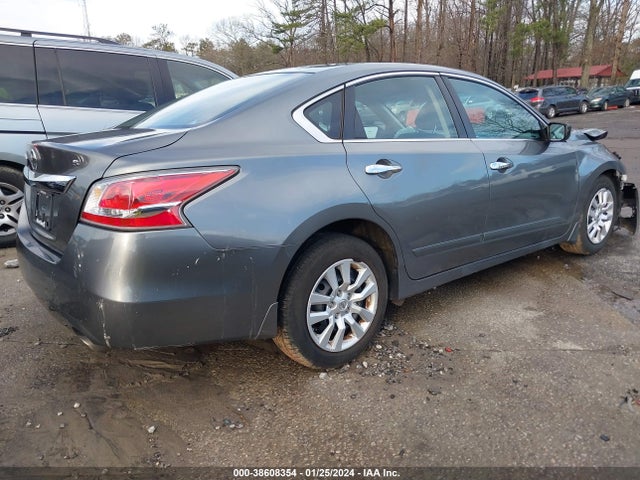 Nissan Altima 2.5 S 2015 1N4AL3AP0FC458790 Image 4