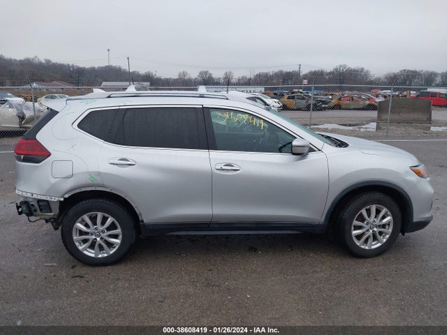 2018 NISSAN ROGUE SV VIN: 5N1AT2MV5JC710312