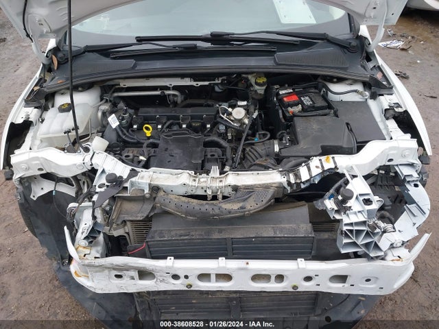 Ford FOCUS SE 2016 1FADP3F20GL365963 Image 10