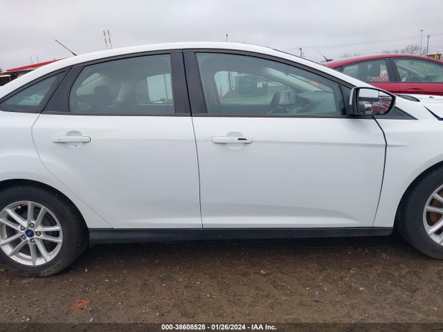 Ford FOCUS SE 2016 1FADP3F20GL365963 Image 14
