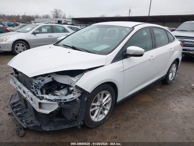 Ford FOCUS SE 2016 1FADP3F20GL365963 Image 2