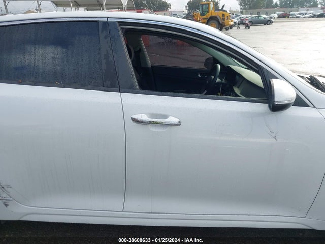 KIA Optima Lx 2019 5XXGT4L36KG357820 Image 31